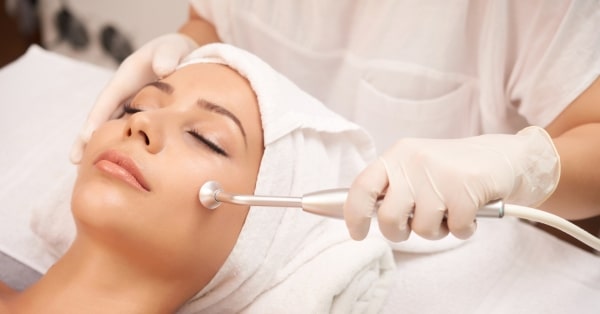 מכשיר microdermabrasion מודרני